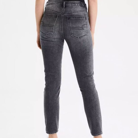 HIGH-WAISTED GIRLFRIEND JEAN - Picture 2 of 4